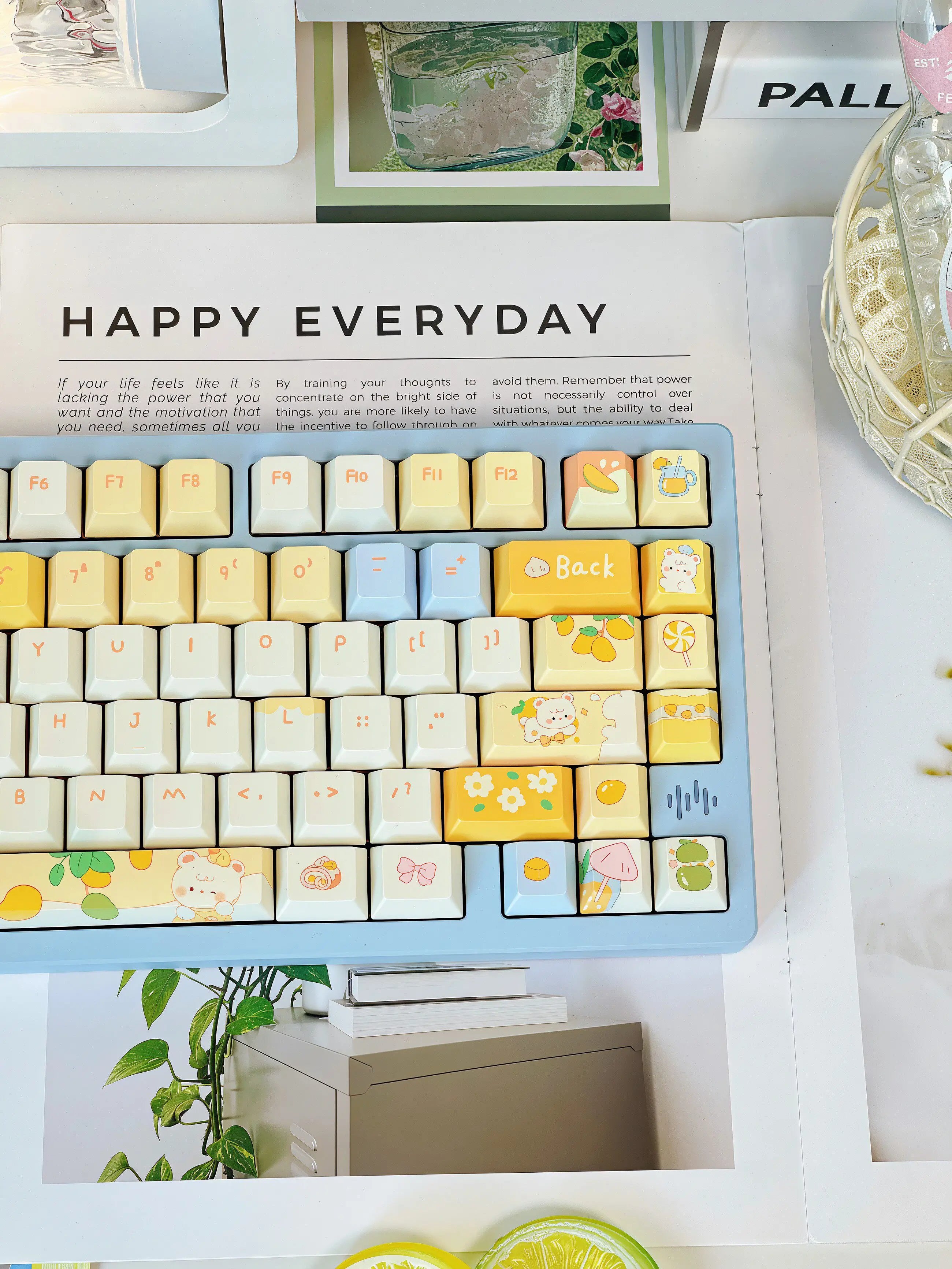 Mango Yogurt Bear Keycap Set - PBT