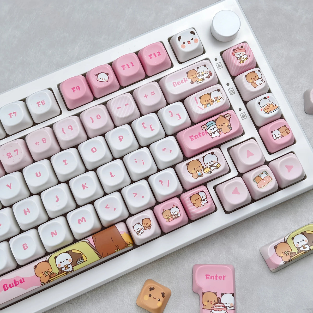 Full Bubu & Yier round keycap set laid out
