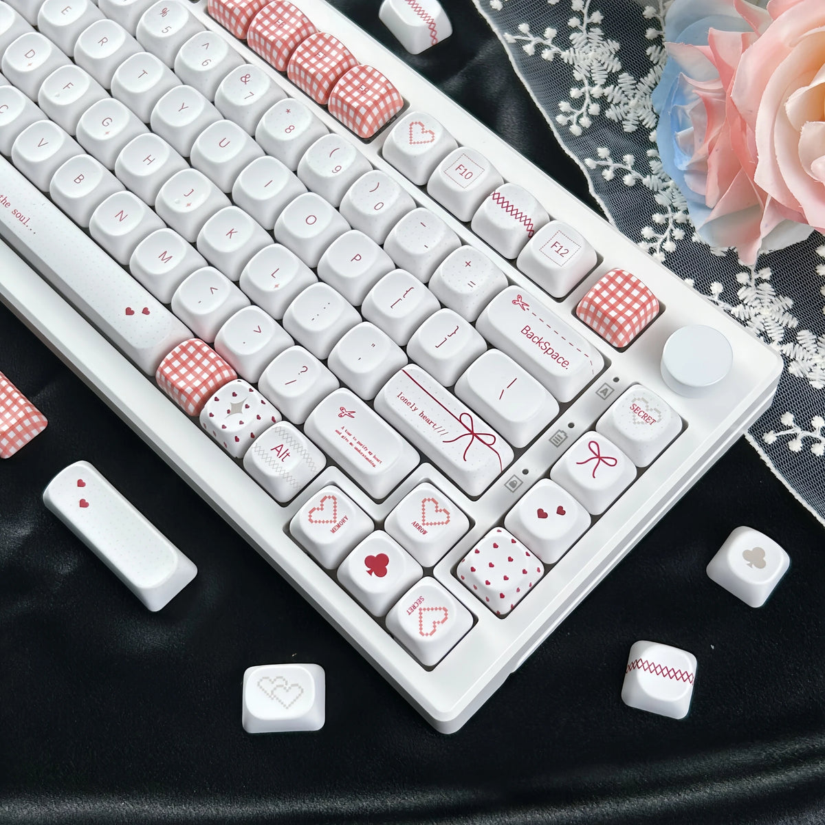 Close-up of the Sweet Bobo bow accent keycap