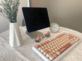 Mantou Bread Keycap Set, 138-piece round PBT keycaps in soft white, MOG profile