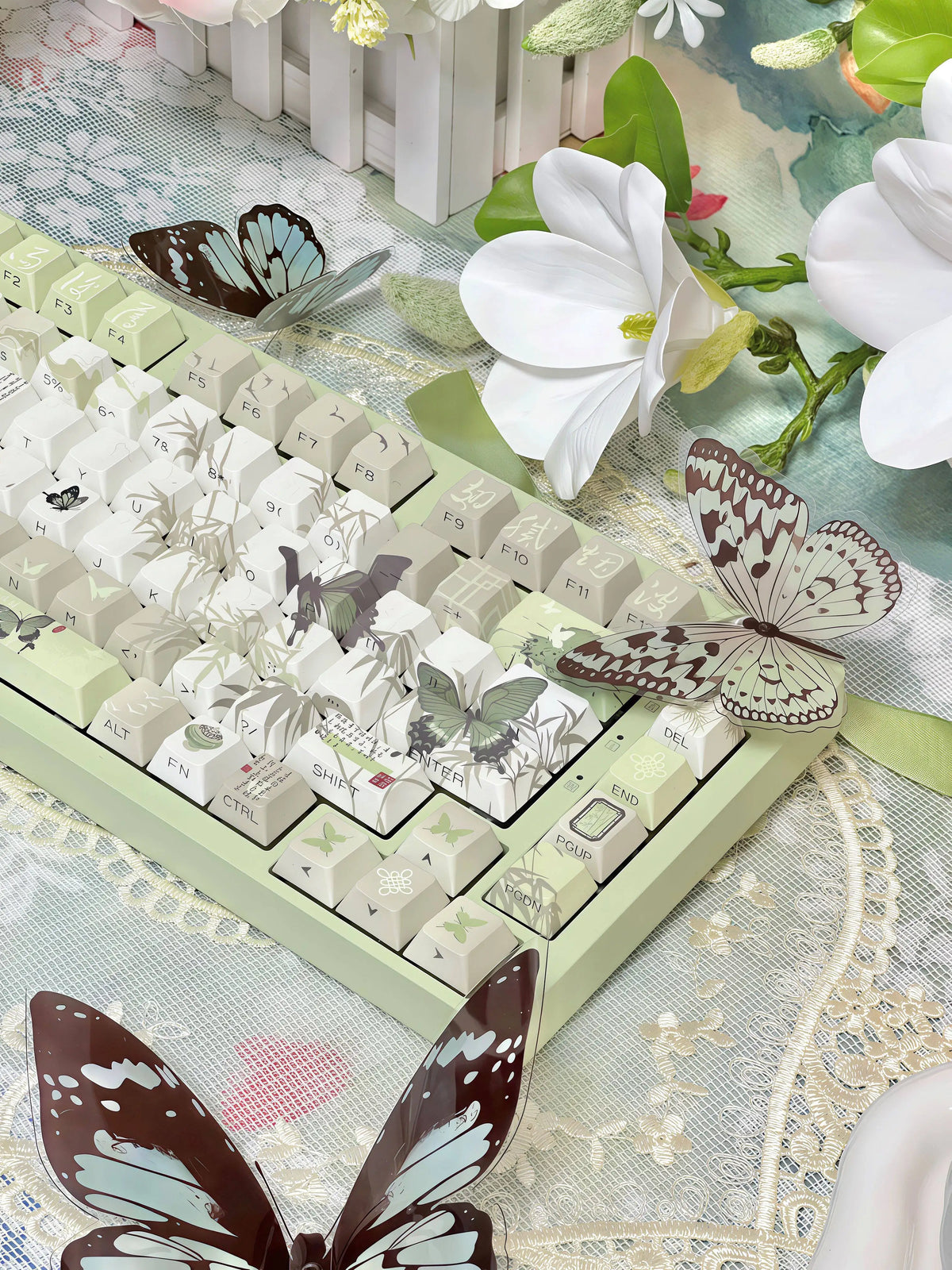 Full Bamboo & Butterfly keycap set laid out